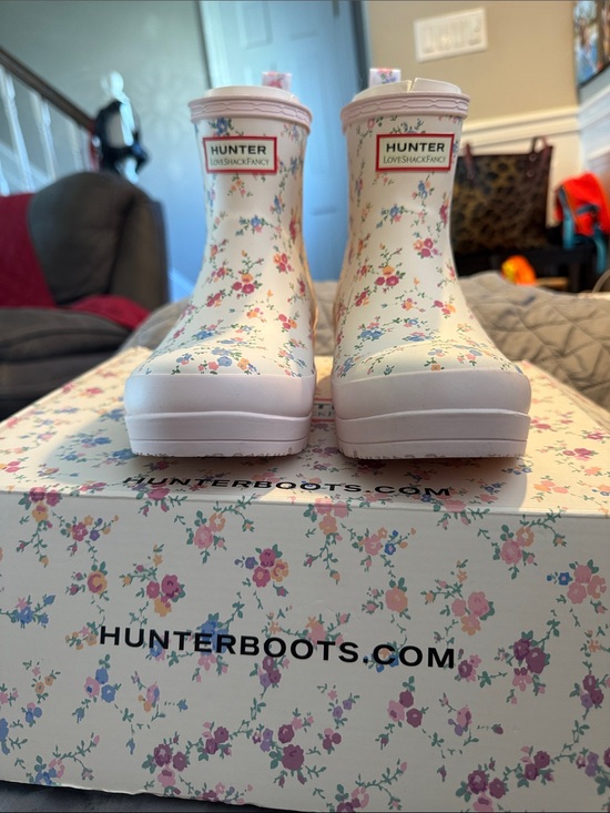 Hunter Shoes - Hunter x Love shack fancy Floral Rain Boots - White with Pink & Blue Flowers